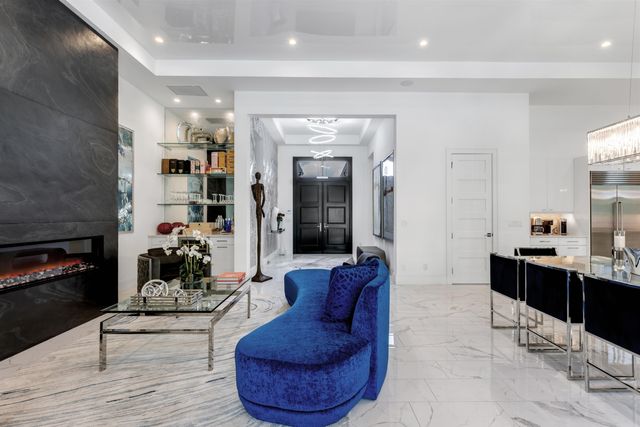 904 NW 2ND Street, Boca Raton, FL 33486