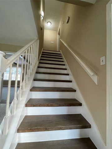 4527 Geneva Dr Drive, Houston, TX 77066