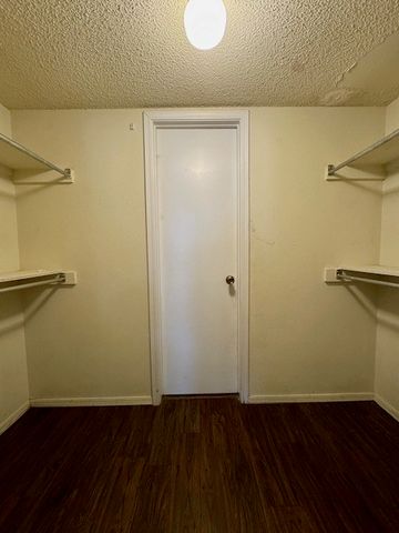 510 N 36th Street, Rogers, AR 72756