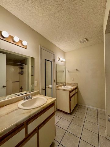 510 N 36th Street, Rogers, AR 72756