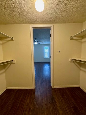 510 N 36th Street, Rogers, AR 72756