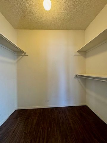 510 N 36th Street, Rogers, AR 72756