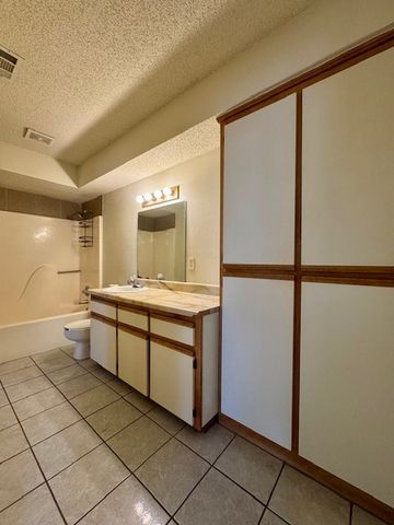 510 N 36th Street, Rogers, AR 72756