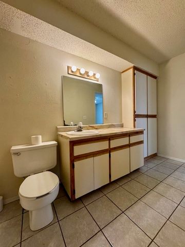 510 N 36th Street, Rogers, AR 72756