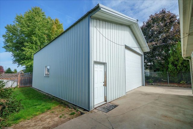 1414 W Carolina Way, Spokane, WA 99208