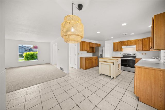 1414 W Carolina Way, Spokane, WA 99208