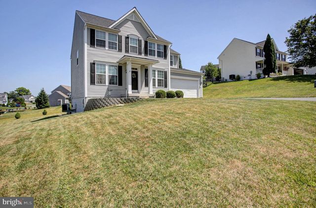 86 EQUESTRIAN DRIVE, Chambersburg, PA 17202