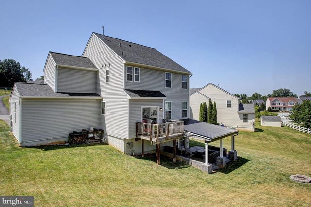 86 EQUESTRIAN DRIVE, Chambersburg, PA 17202