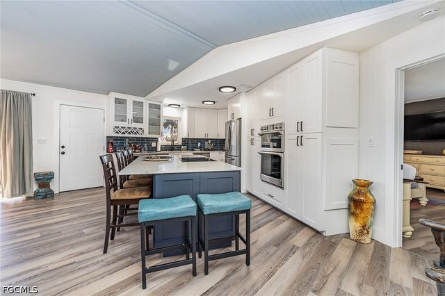 1720 Middle Gulf DR, Sanibel, FL 33957