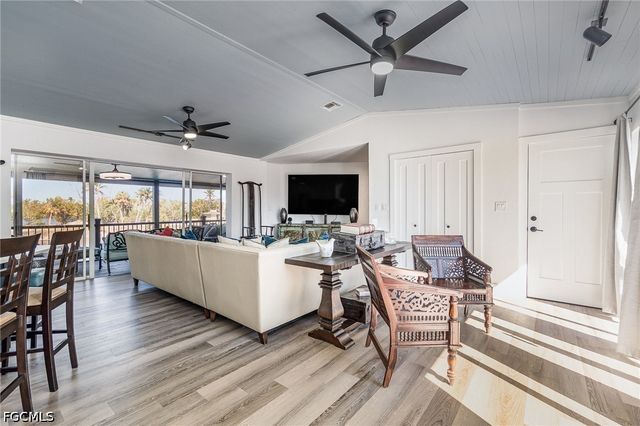 1720 Middle Gulf DR, Sanibel, FL 33957