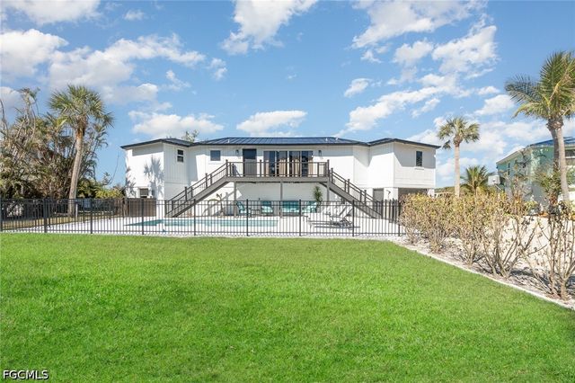 1720 Middle Gulf DR, Sanibel, FL 33957