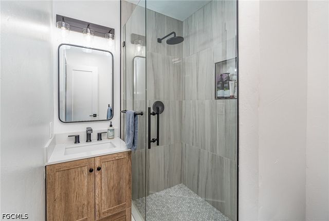 1720 Middle Gulf DR, Sanibel, FL 33957