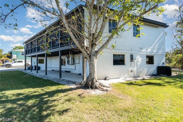 1720 Middle Gulf DR, Sanibel, FL 33957