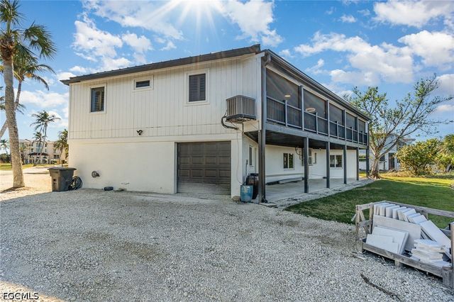 1720 Middle Gulf DR, Sanibel, FL 33957