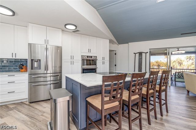 1720 Middle Gulf DR, Sanibel, FL 33957