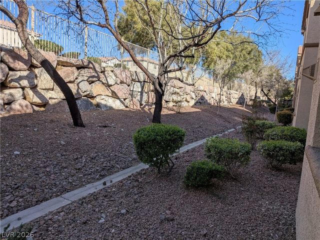 3915 Legend Hills Street 101, Las Vegas, NV 89129