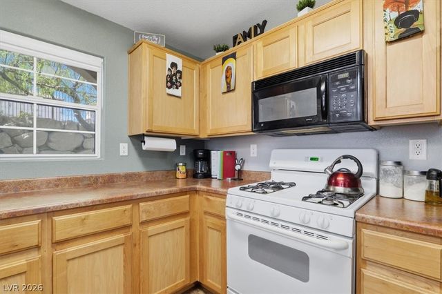 3915 Legend Hills Street 101, Las Vegas, NV 89129