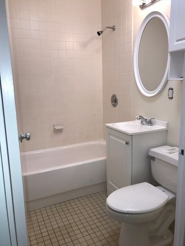 44 Washington St 706, Brookline, MA 02445