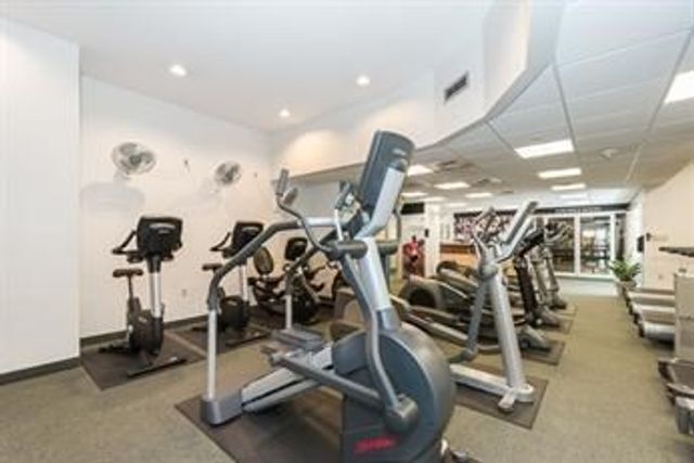 44 Washington St 706, Brookline, MA 02445