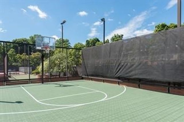 44 Washington St 706, Brookline, MA 02445