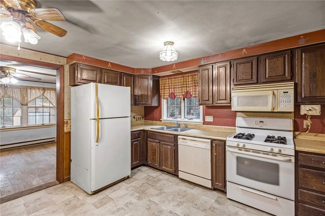 45 Joe Sweet Road, Glocester, RI 02814