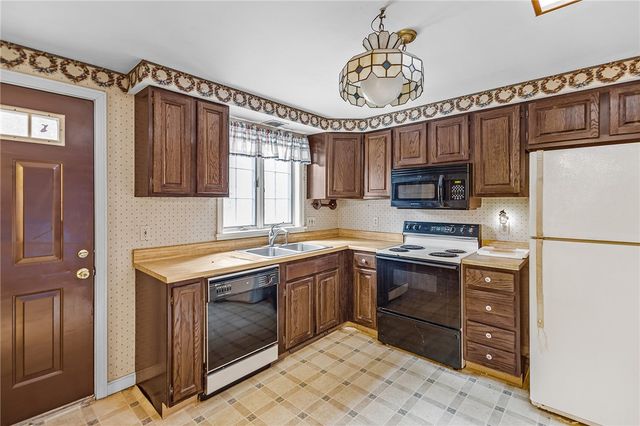 45 Joe Sweet Road, Glocester, RI 02814