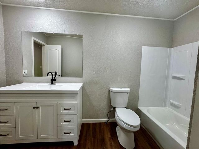 1621 N Belvidere Avenue, Independence, MO 64056