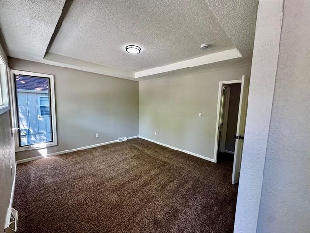 1621 N Belvidere Avenue, Independence, MO 64056