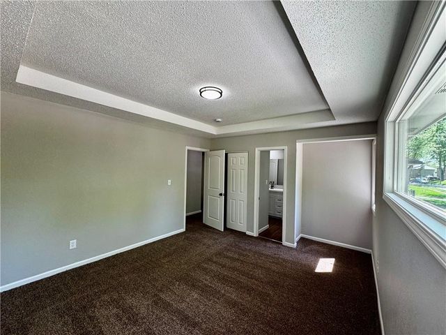 1621 N Belvidere Avenue, Independence, MO 64056