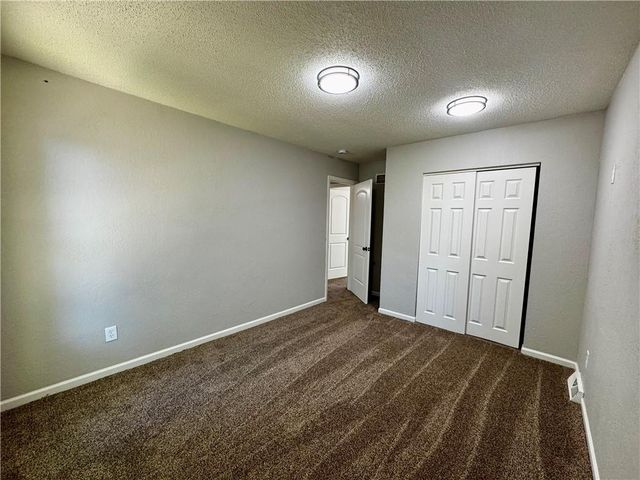 1621 N Belvidere Avenue, Independence, MO 64056