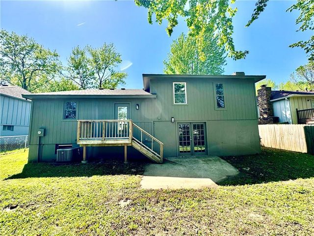 1621 N Belvidere Avenue, Independence, MO 64056