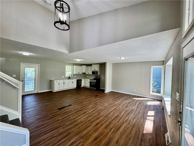 1621 N Belvidere Avenue, Independence, MO 64056