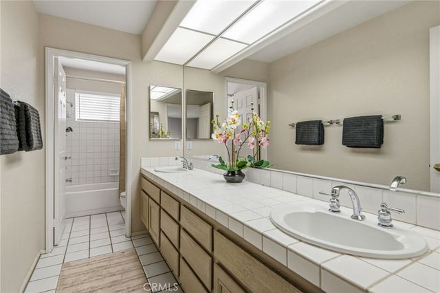 2160 Thyme Drive, Corona, CA 92879