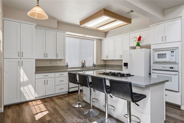 2160 Thyme Drive, Corona, CA 92879