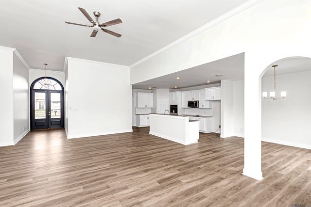 11388 Meadow View Dr, Denham Springs, LA 70726