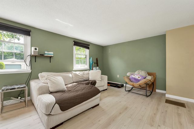 65 Toftree Lane, Dover, NH 03820