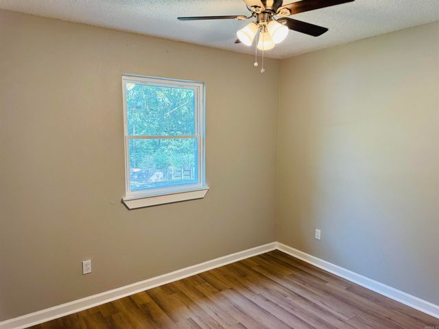 1 W windsor Drive, Little Rock, AR 72209