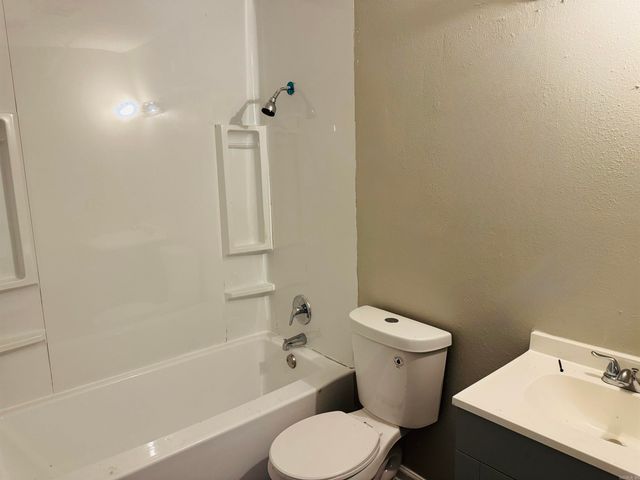 1 W windsor Drive, Little Rock, AR 72209