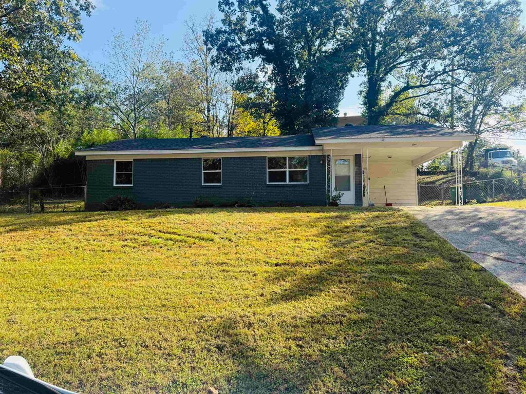 1 W windsor Drive, Little Rock, AR 72209