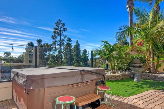 6795 Palermi Pl, Carlsbad, CA 92011