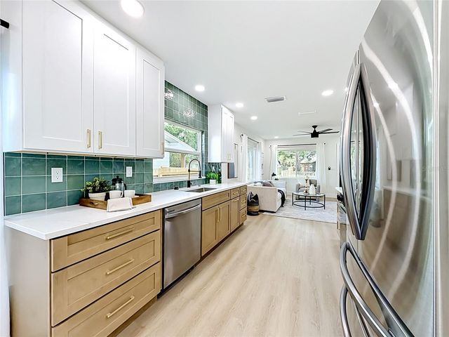 5431 DARTMOUTH AVENUE N, St Petersburg, FL 33710