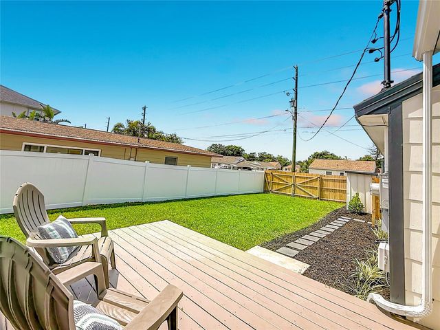 5431 DARTMOUTH AVENUE N, St Petersburg, FL 33710