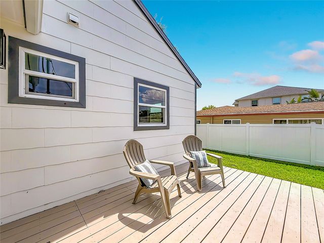5431 DARTMOUTH AVENUE N, St Petersburg, FL 33710