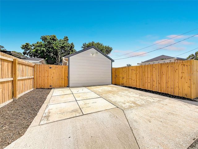 5431 DARTMOUTH AVENUE N, St Petersburg, FL 33710