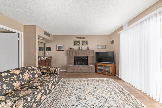 4615 W BOSTON Street, Chandler, AZ 85226