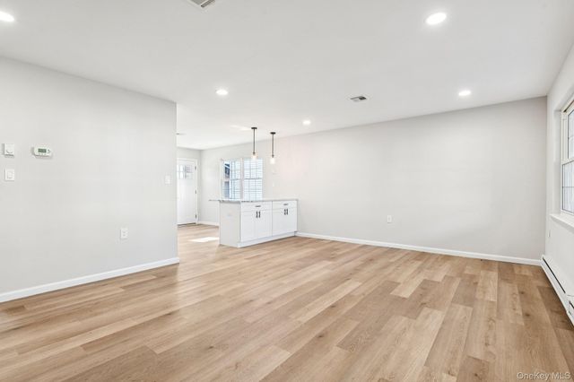 195 Canterbury Drive, Ridge, NY 11961