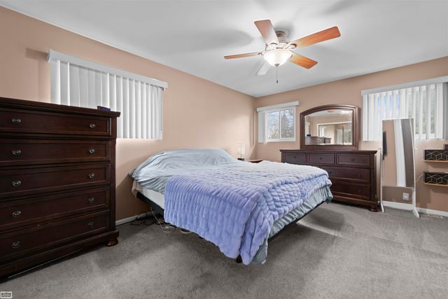 10206 S State Road, Goodrich, MI 48438