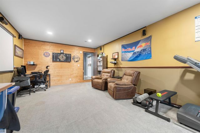 10206 S State Road, Goodrich, MI 48438