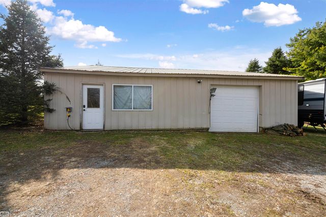 10206 S State Road, Goodrich, MI 48438