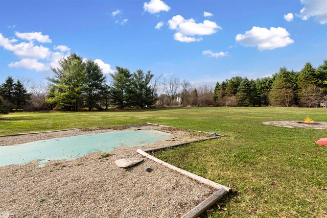 10206 S State Road, Goodrich, MI 48438